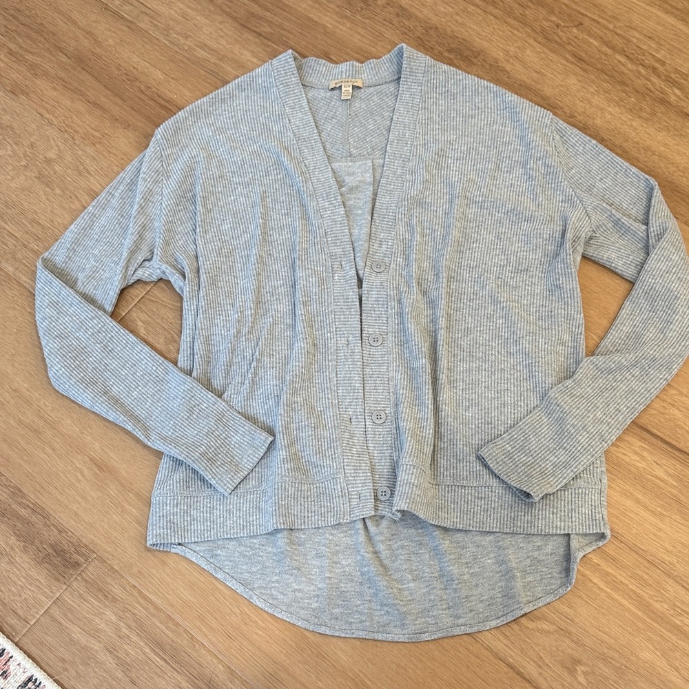 Bordeaux Light Gray Button-Up Cardigan